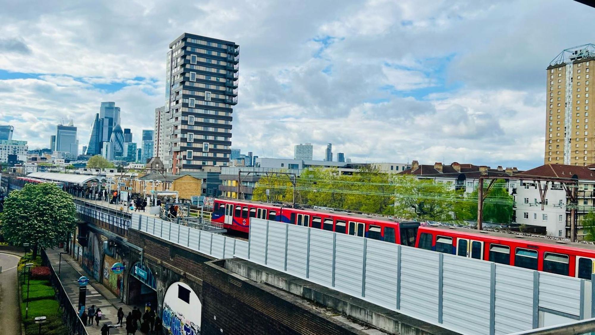 View Sunset Luxurious In Zone-1 Including One Family Twin With Its Own Stunning Private Terrace Londres